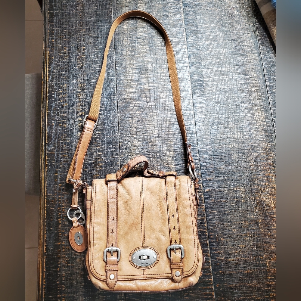 Fossil leather shoulder bag